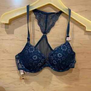 Victoria’s Secret bra size 34B